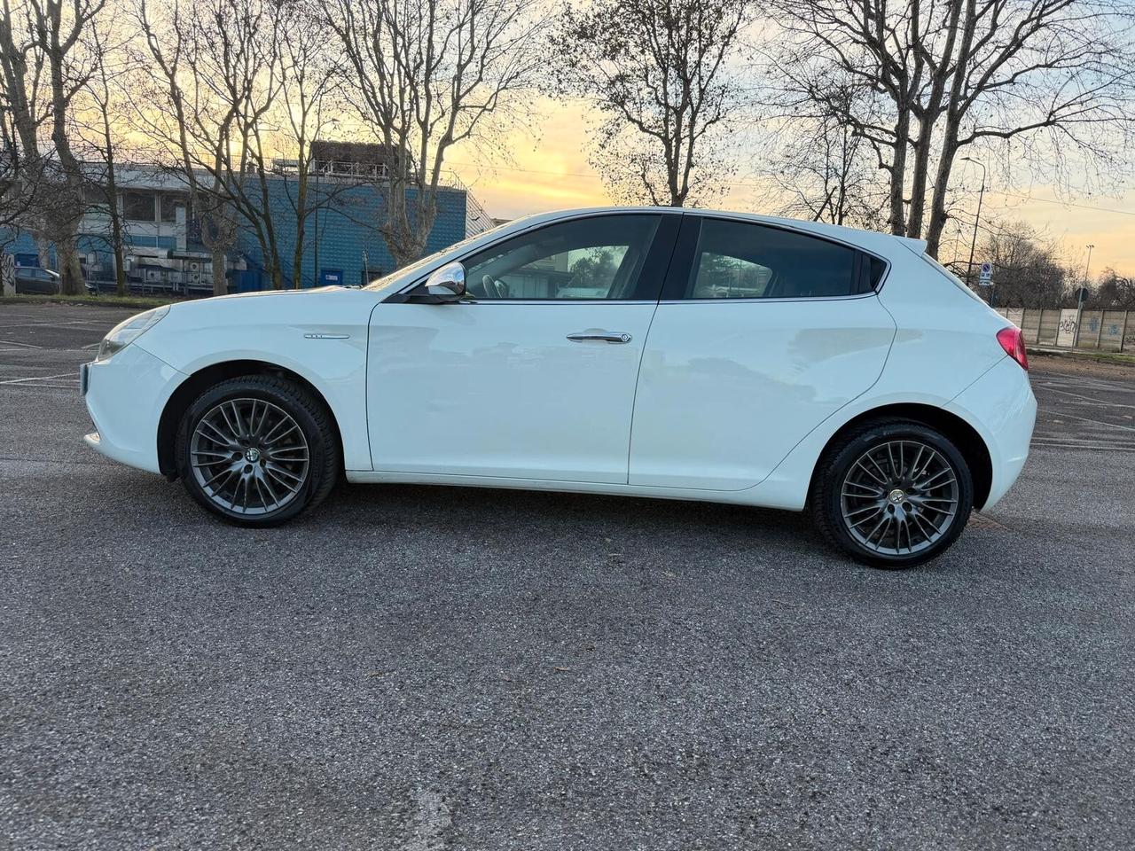 Alfa Romeo Giulietta 2.0 JTDm-2 140 CV Exclusive