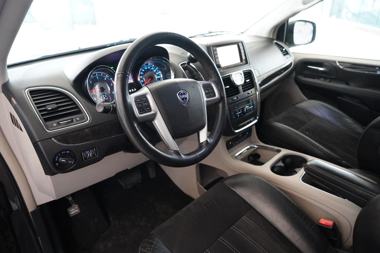 Lancia Voyager 2.8 Turbodiesel Platinum 177 CV