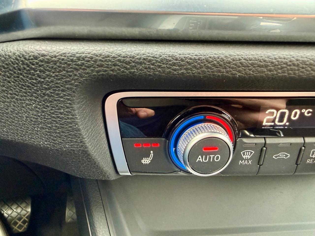 Audi Q3 45 2.0 tfsi S line edition quattro 245cv s-tronic FARI MATRIX