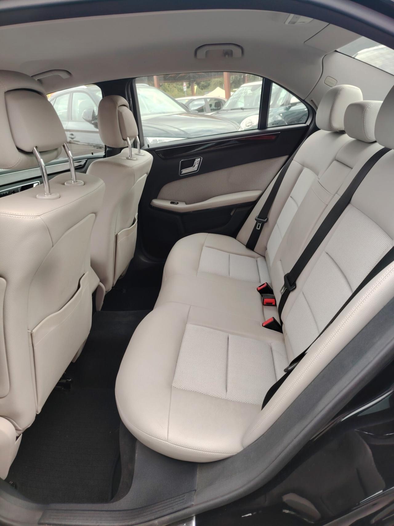 Mercedes-benz E 250 CDI BlueEFFICIENCY Avantgarde AMG