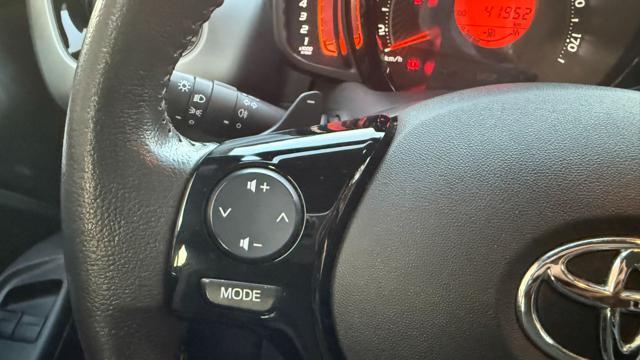 TOYOTA Aygo CONNECT 1.0 VVT-i 72CV 5P.X-PLAY MMT*24M.G.*R.CAM*