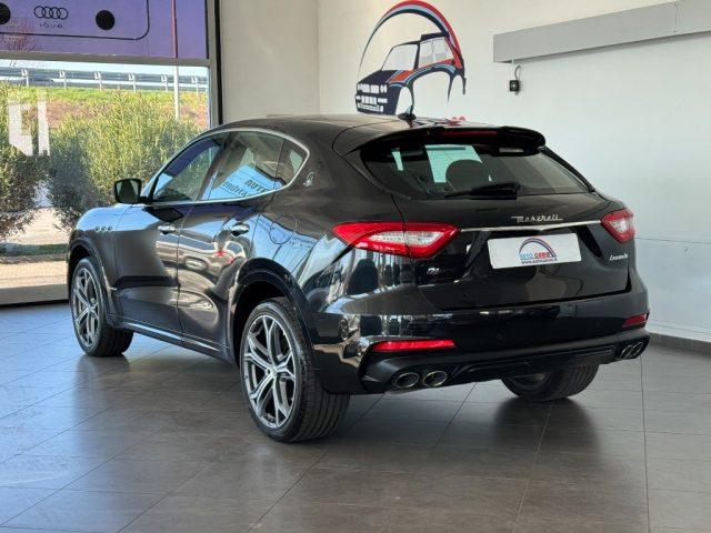 MASERATI Levante V6 Diesel 250cv AWD Gransport