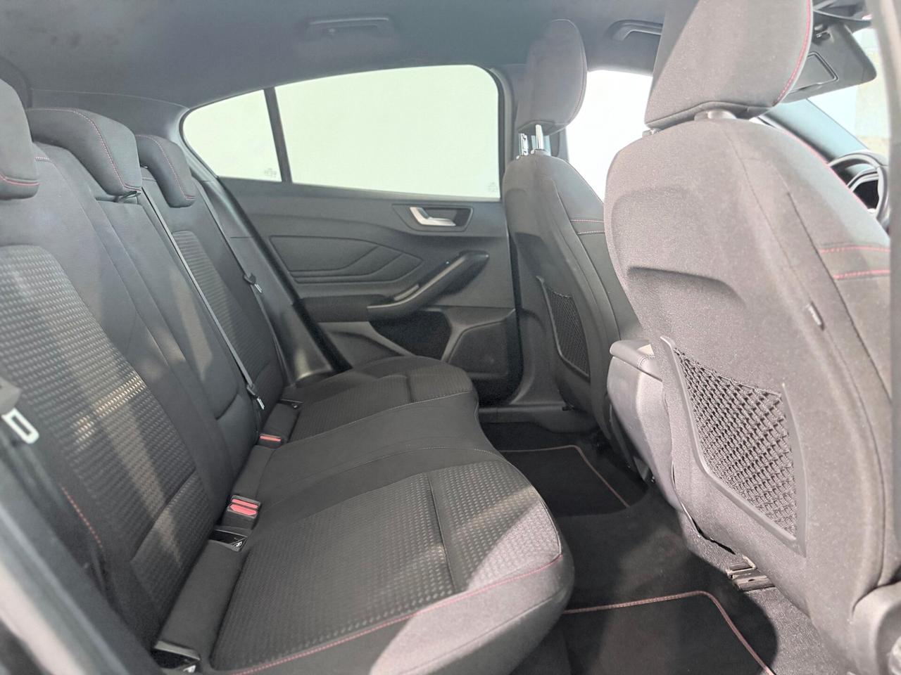 Ford Focus 1.5D 115CV AUTOMATICA ST-LINEX