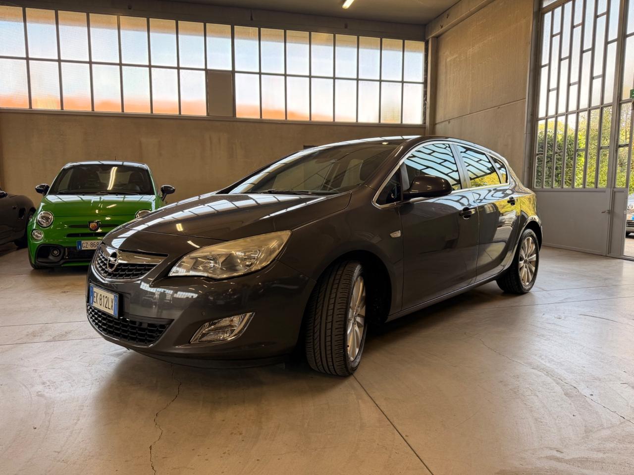 Opel Astra 1.4 Turbo 140CV 5 porte Cosmo