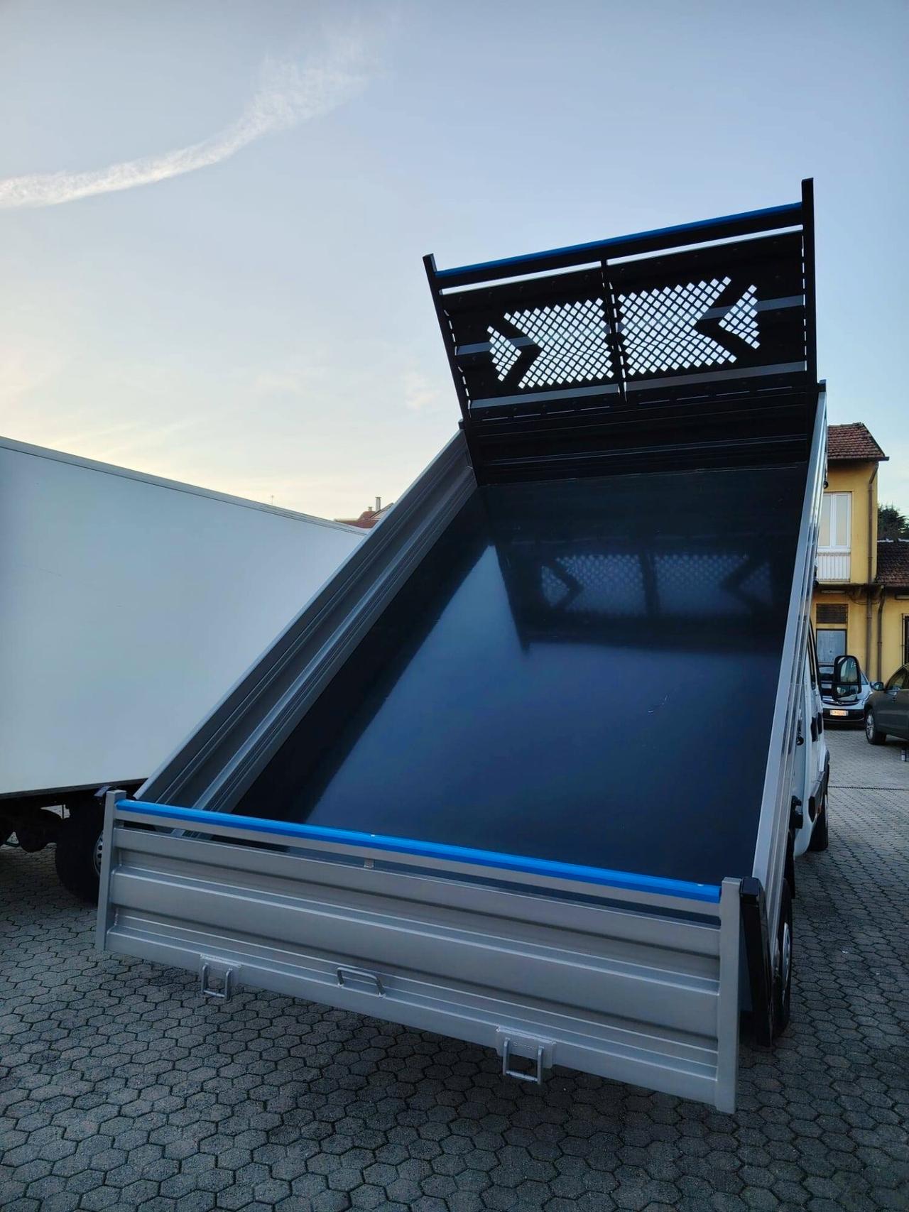 Iveco Daily 35 S15 cassone ribaltabile ( 48.929 km)