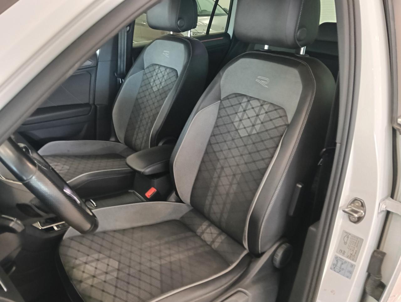 Volkswagen Tiguan 1.5 TSI 150 CV DSG ACT R-Line