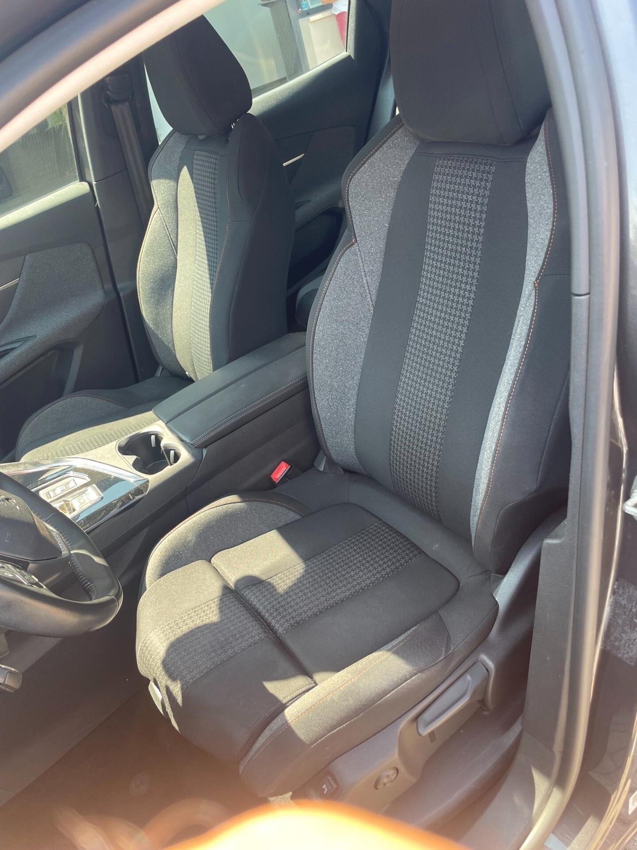 Peugeot 3008 BlueHDi 130 S&S EAT8 Active Pack