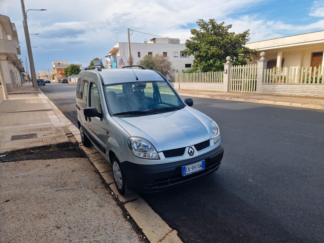 Renault Kangoo 1.2 4p. Km 131000