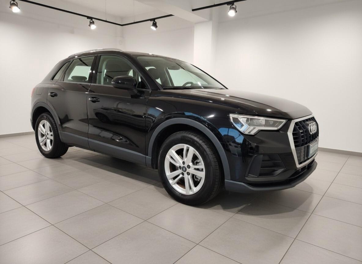 Audi Q3 35 2.0 TDI Business S-tronic