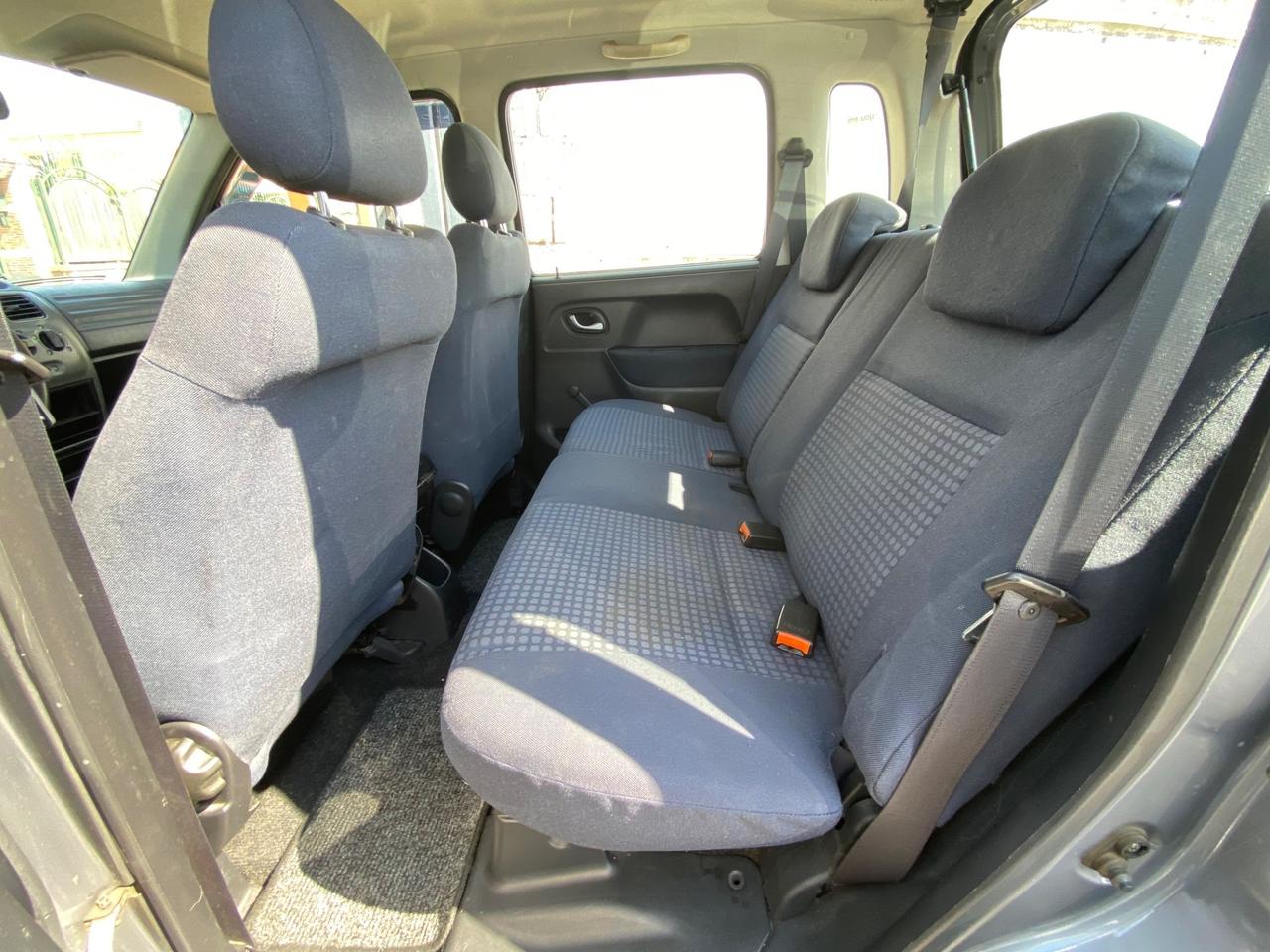 Opel Agila 1.2 16V Fashion Line