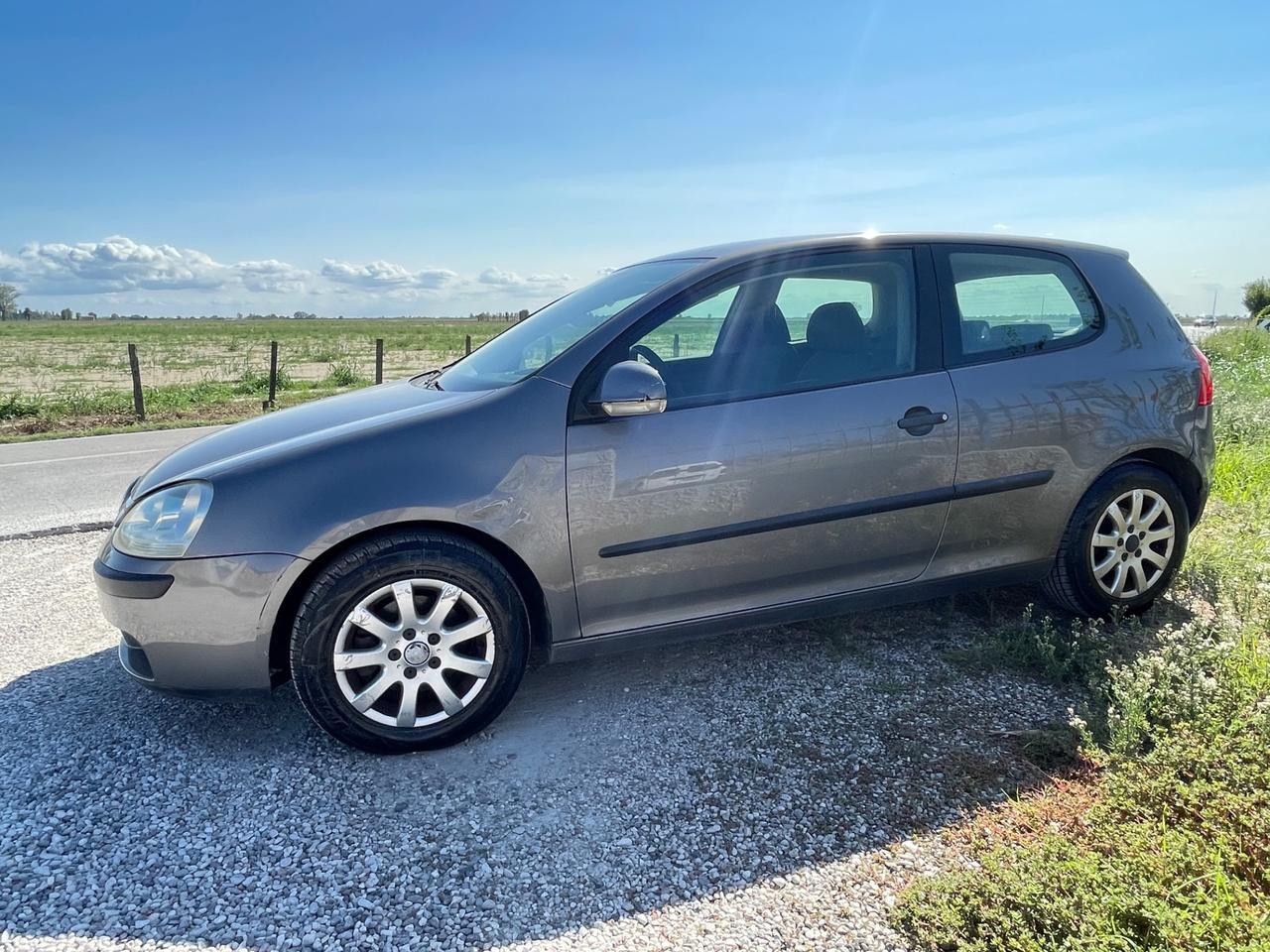 Volkswagen Golf 1.6 3p. Comfortline