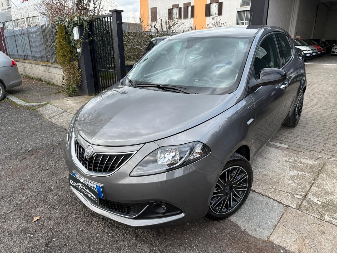 Lancia Ypsilon 1.0 FireFly 5 porte S&S Hybryd Gold