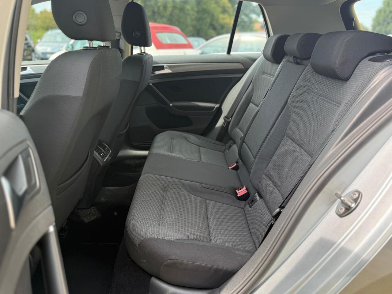 Volkswagen Golf 1.6 TDI 5p. Highline BlueMotion Technology