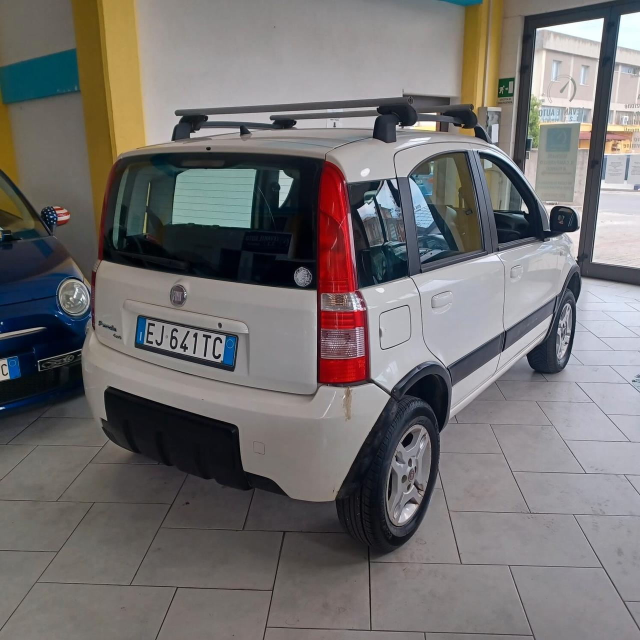 PANDA CROSS 4X4 1.3 MJTD INDISTRUTTIBILE