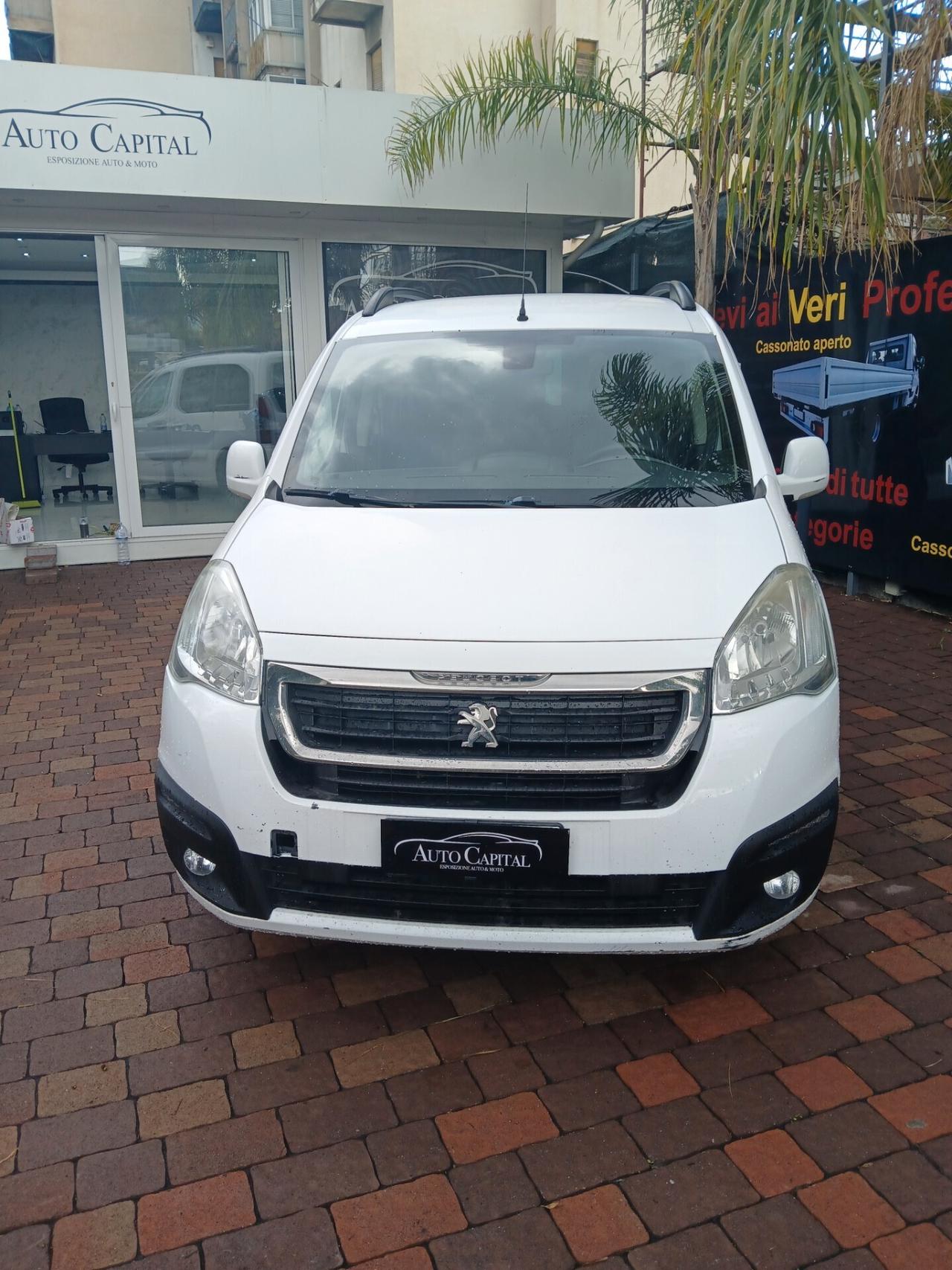 Peugeot vpartener vetrato 1600 diesel anno 2016 km 140000