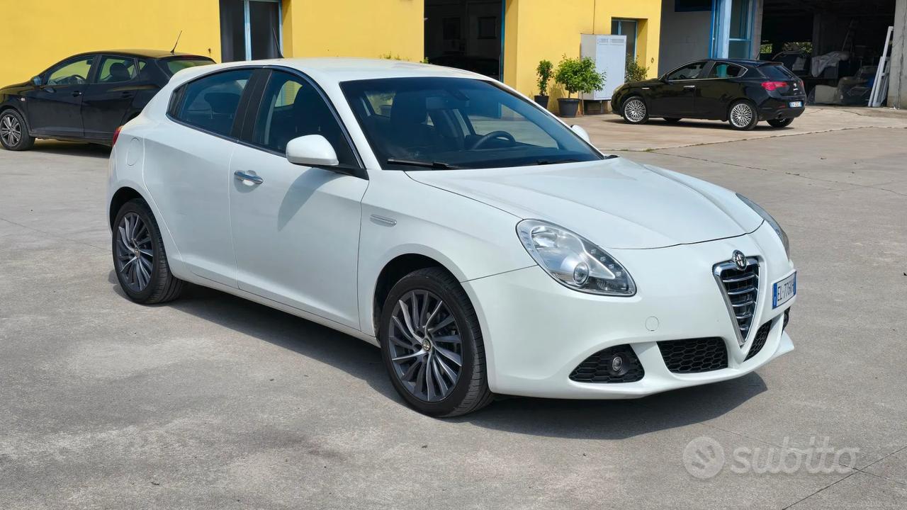 ALFA ROMEO GIULIETTA TENUTA MOLTO BENE