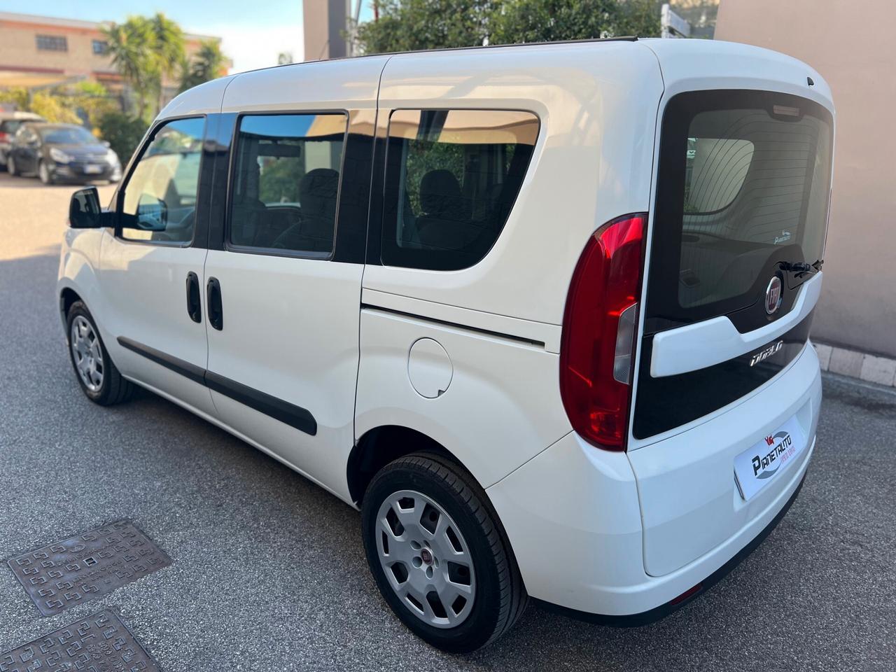 Fiat Doblo 1.6 mjt 16v POP STAR 120cv AUTOVETTURA CLIMA/TEL.