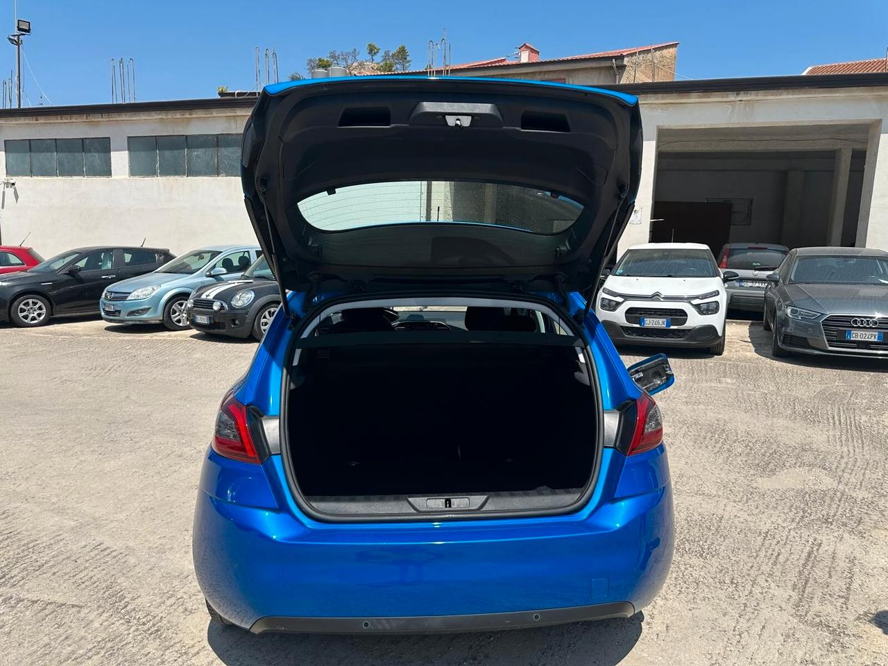 Peugeot 308 BlueHDi 100 S&S Active
