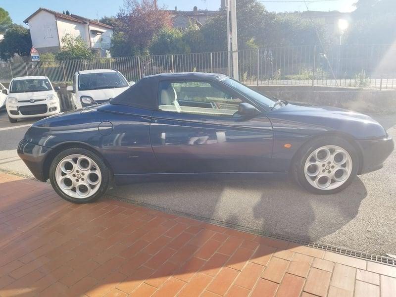 Alfa Romeo Gtv/Spider Spider 2.0i 16V Twin Spark cat L