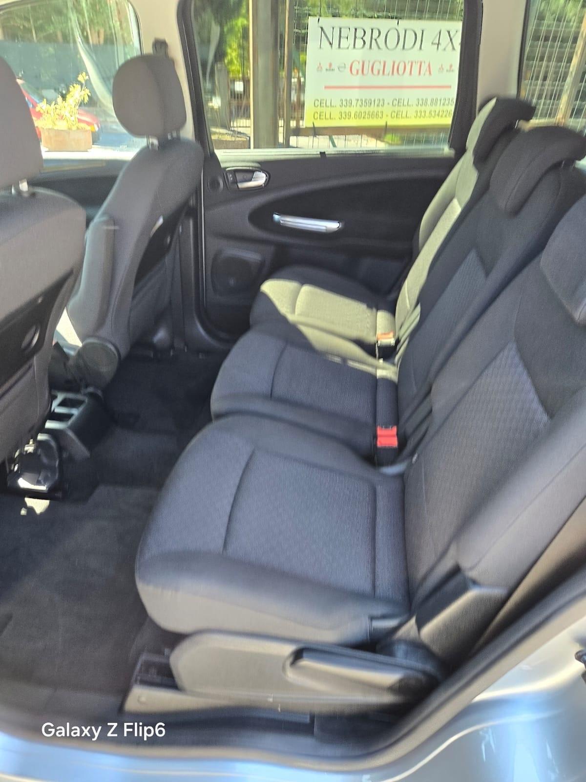 Ford Galaxy 2.0 TDCi 140 CV Ghia DPF