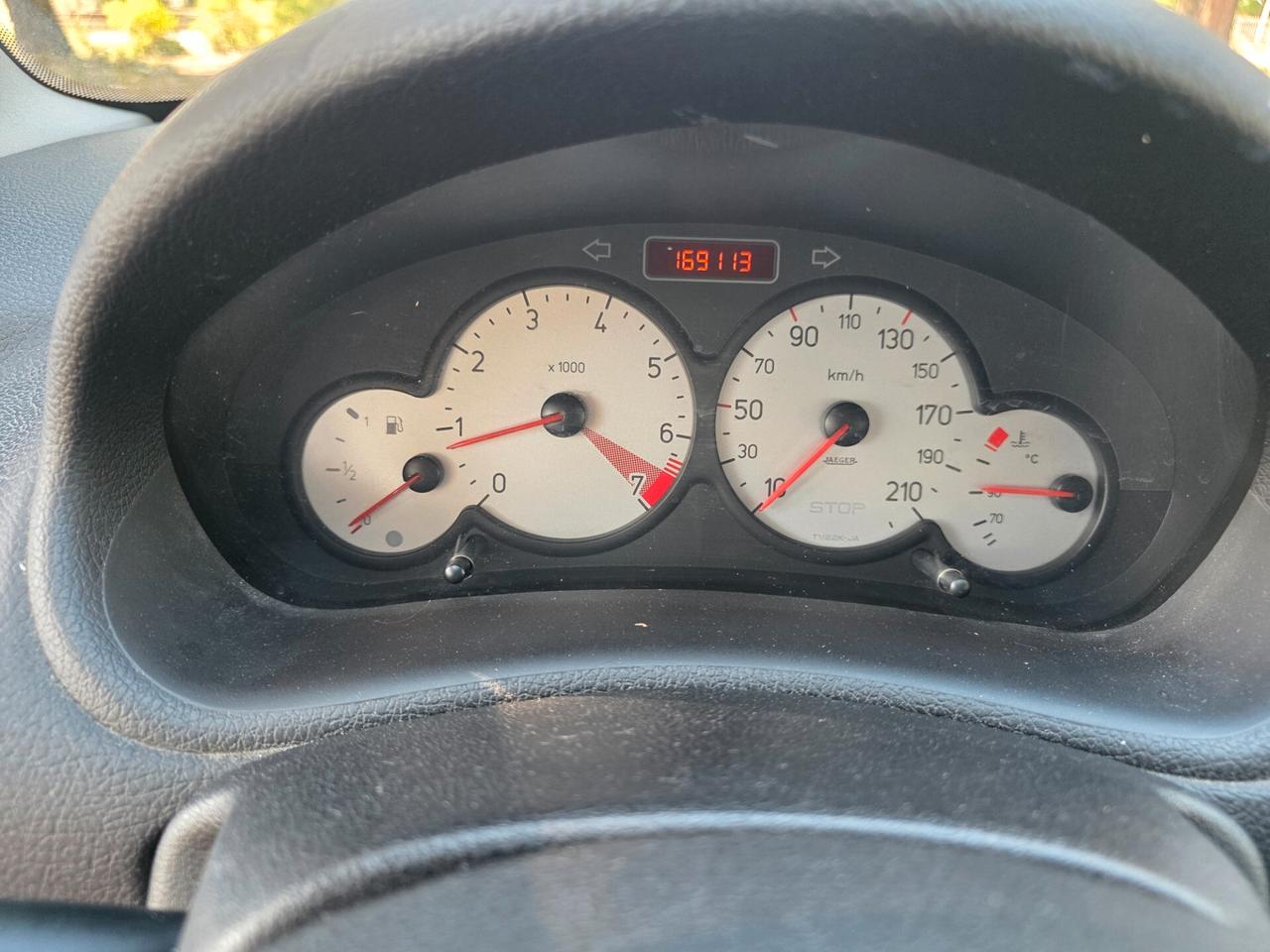 Peugeot 206 1.4 3p. Geosat