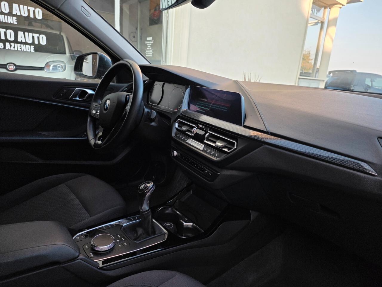 Bmw 118i F70 Serie 1 Berlina 5 porte 2020