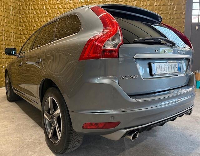 Volvo XC 60 XC60 2.4 d5 R-design Kinetic awd 220cv geartronic