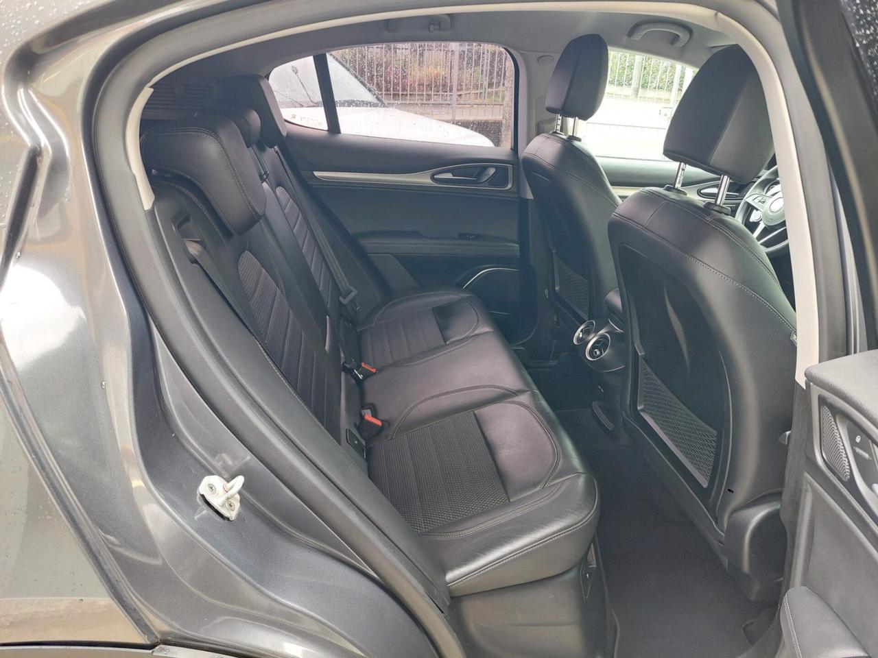 Alfa Romeo Stelvio 2.2 Turbodiesel 210 CV AT8 Q4 Executive