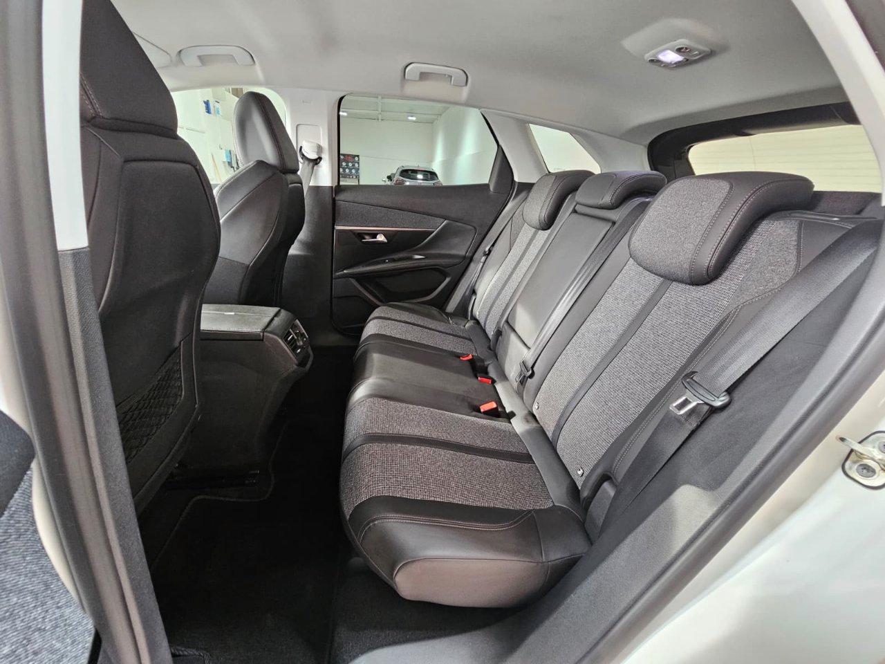 Peugeot 3008 3008 1.6 bluehdi Allure s&s 120cv eat6
