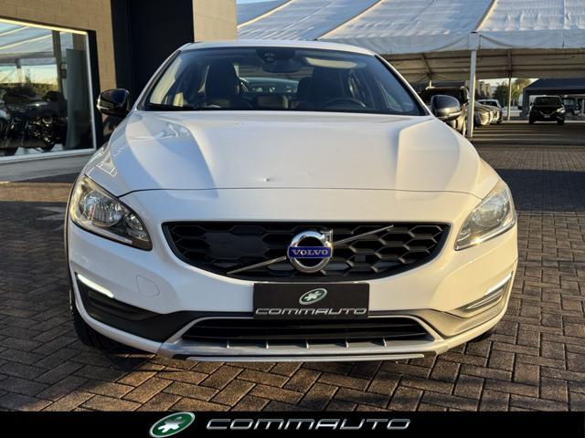 VOLVO S60 Cross Country D3 Geartronic Summum