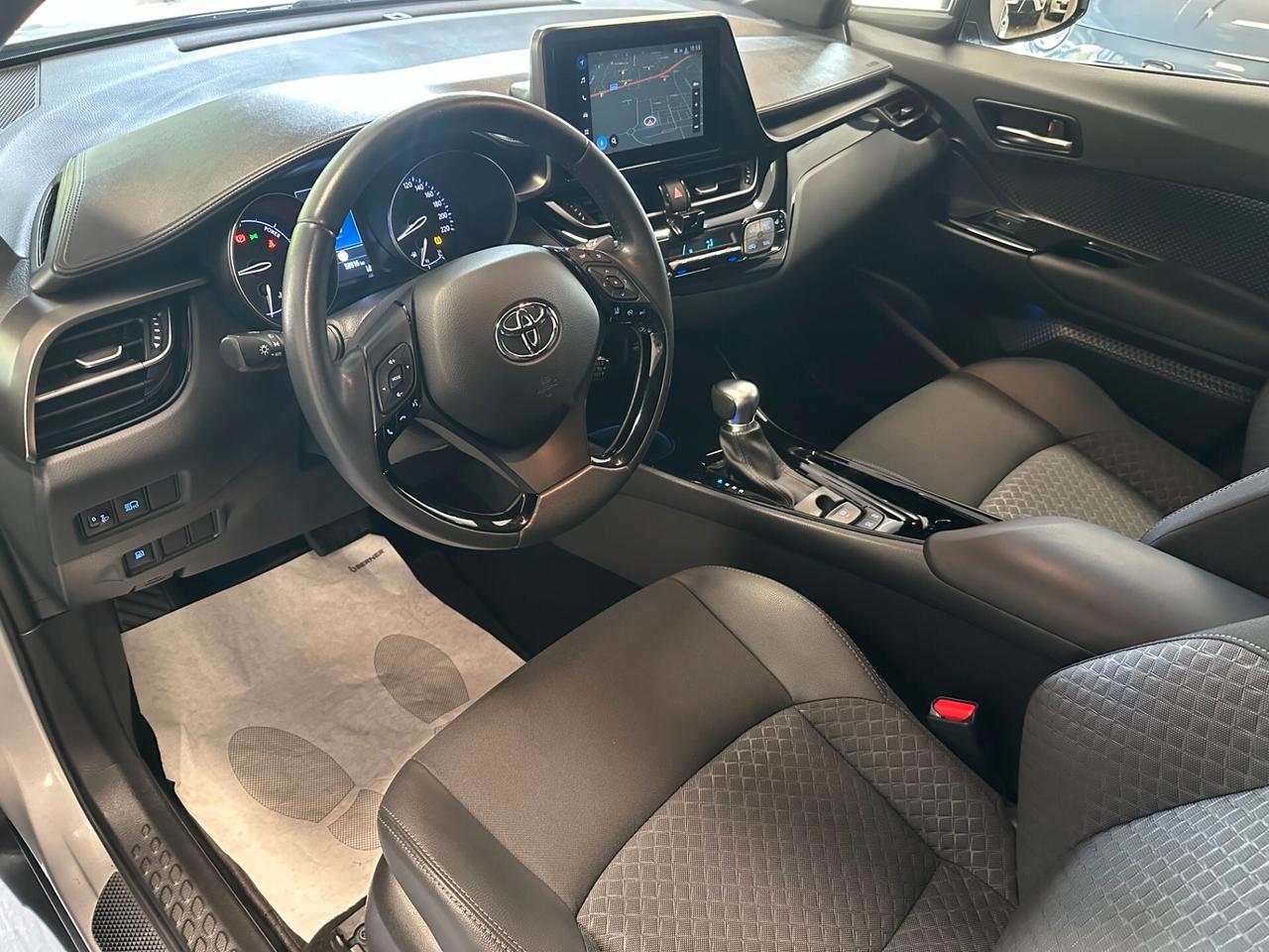 Toyota C-HR 2.0 Hybrid E-CVT Morebusiness