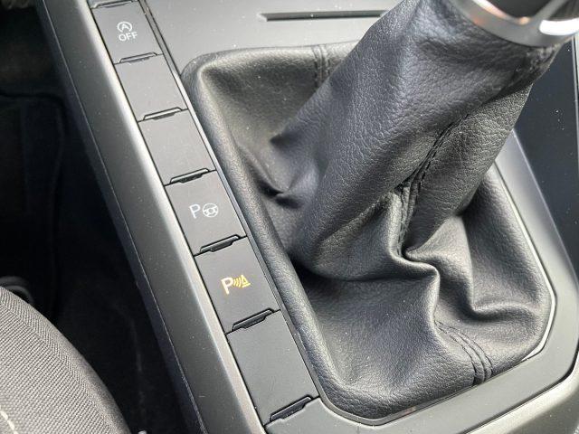 VOLKSWAGEN Polo 1.0 EVO 80 CV 5p. R-Line