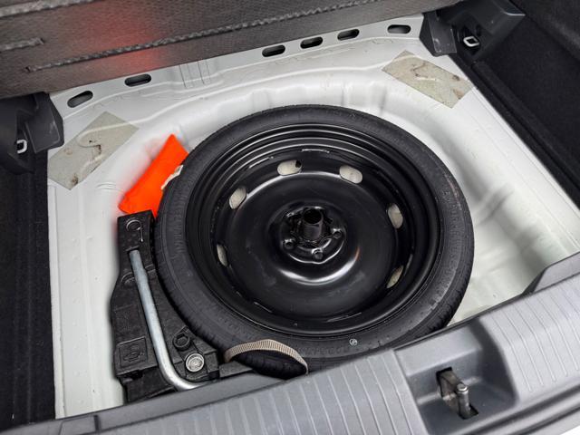 VOLKSWAGEN T-Roc TSI LIFE+NAVI+PARK AUTOMATICO+VIRTUAL+BICOLOR