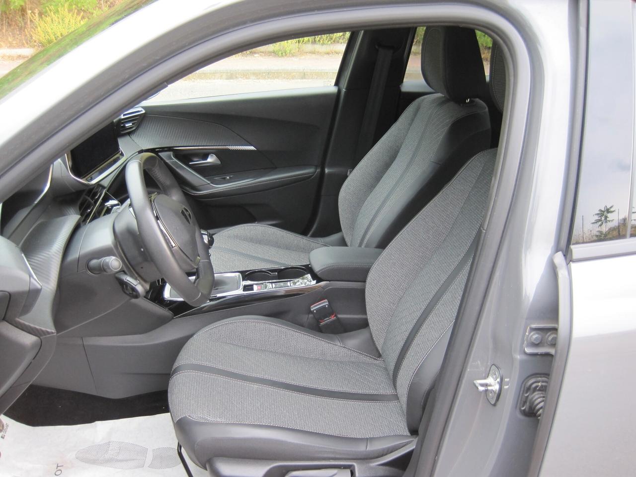 Peugeot 2008 PureTech 100 S&S Allure