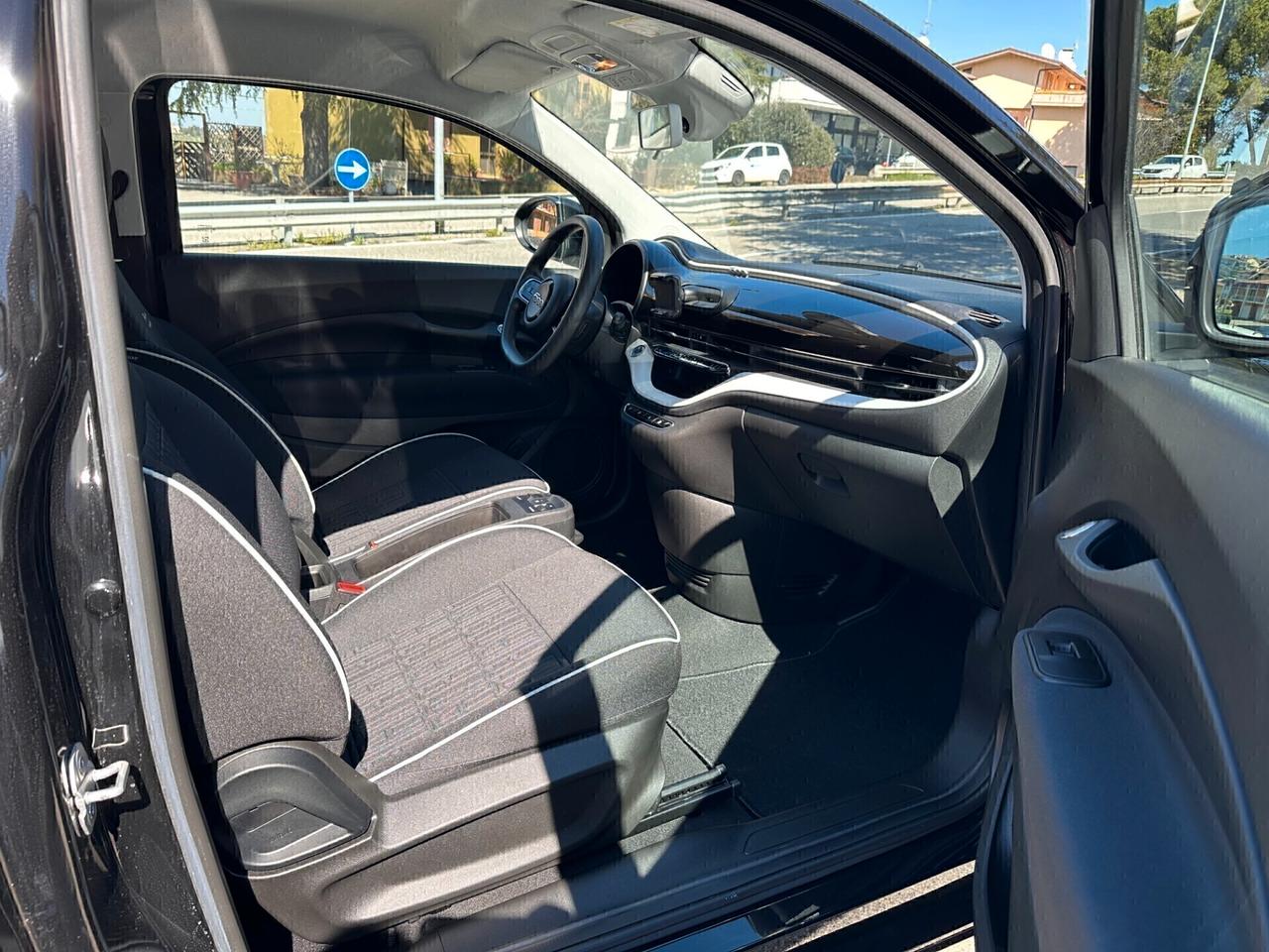 Fiat 500 e ELETTRIC _ 23KW. _ 8.000 km. REALI