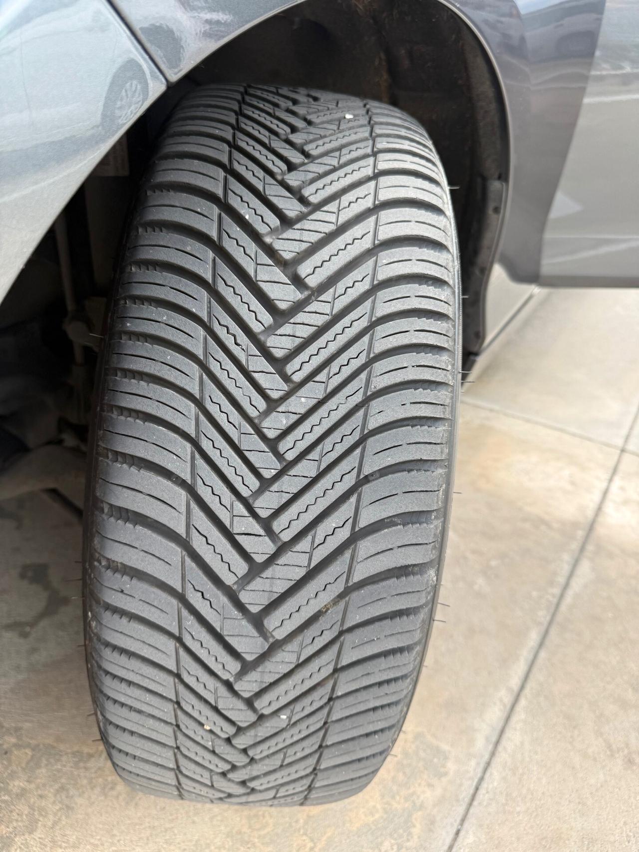 Bmw 118 118d 5p. Unique