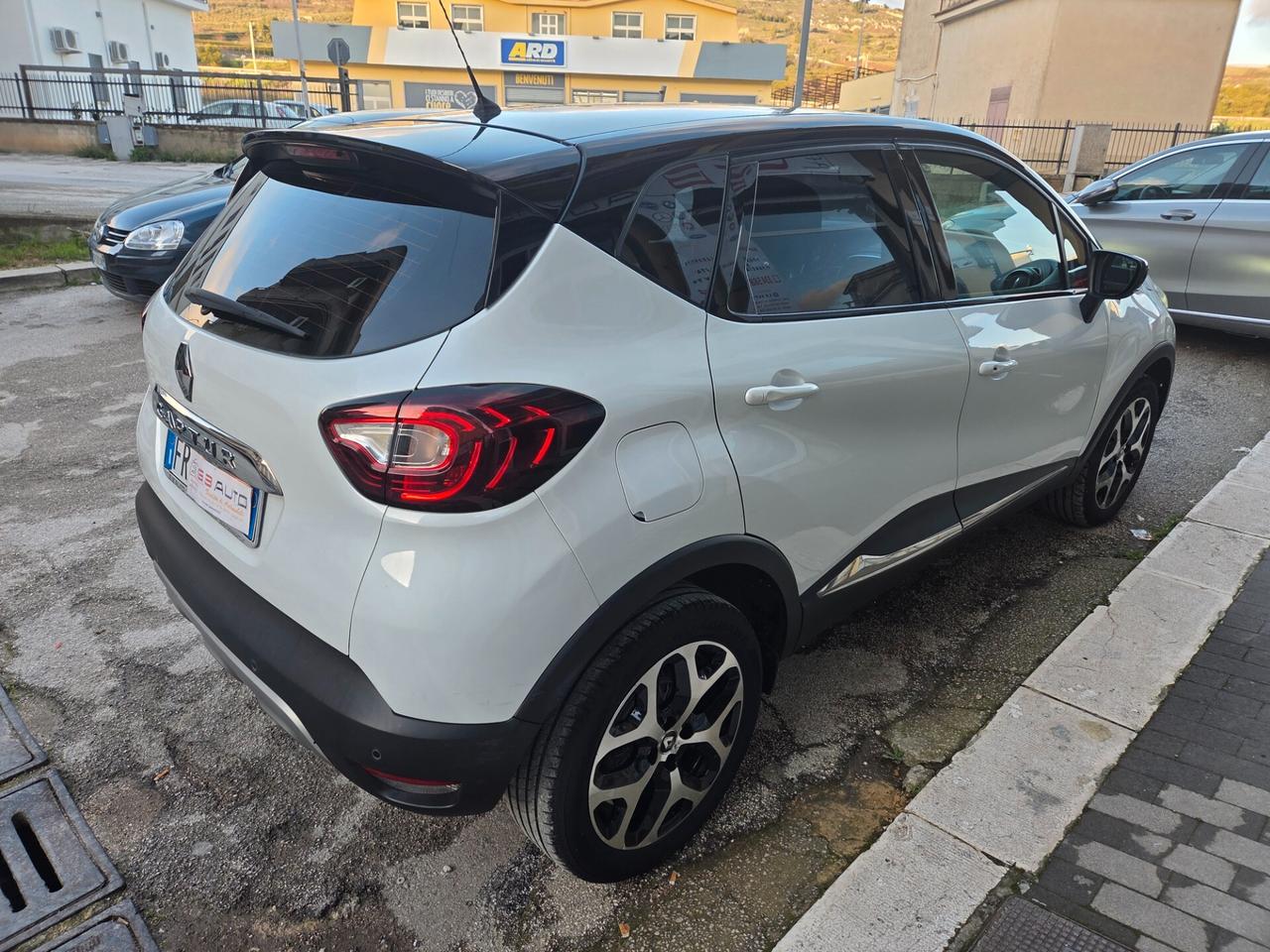 RENAULT CAPTUR 1.5 DCI FULL LED SOLI KM 90000 CERTIF