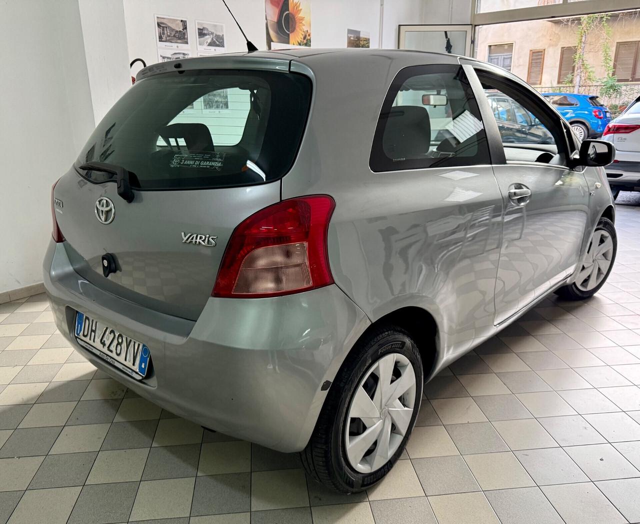 Toyota Yaris 1.4 D-4D 3 porte cambio automatico