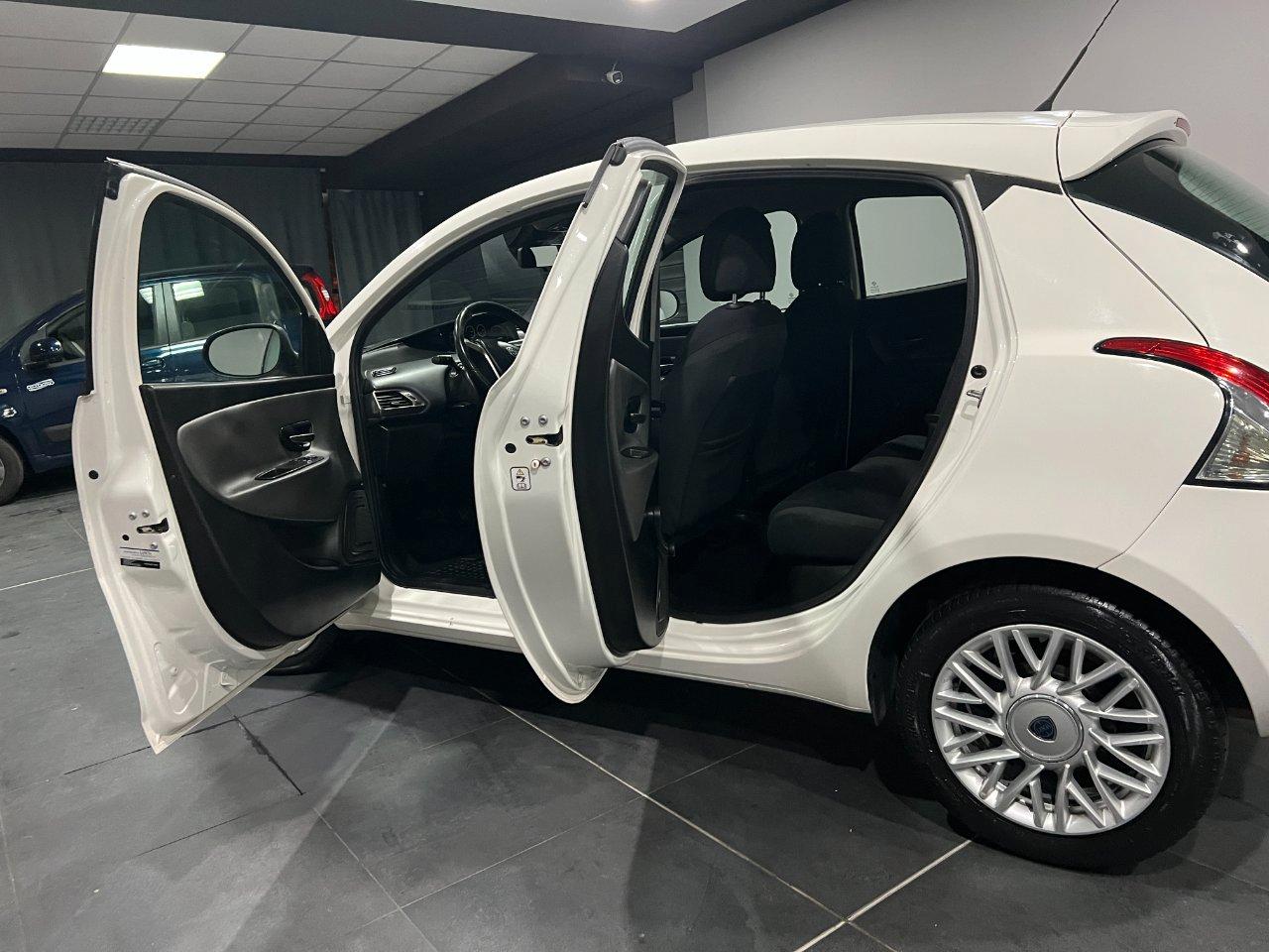 Lancia Ypsilon 5 Porte Ypsilon 1.3 mjt Gold s&s 95cv E5