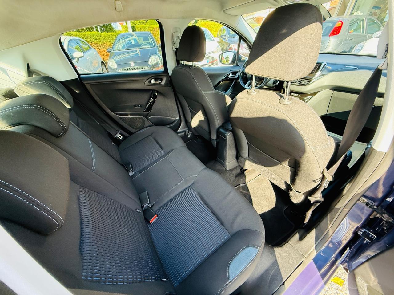Peugeot 208 1.2 VTi 82 CV 5 porte Allure