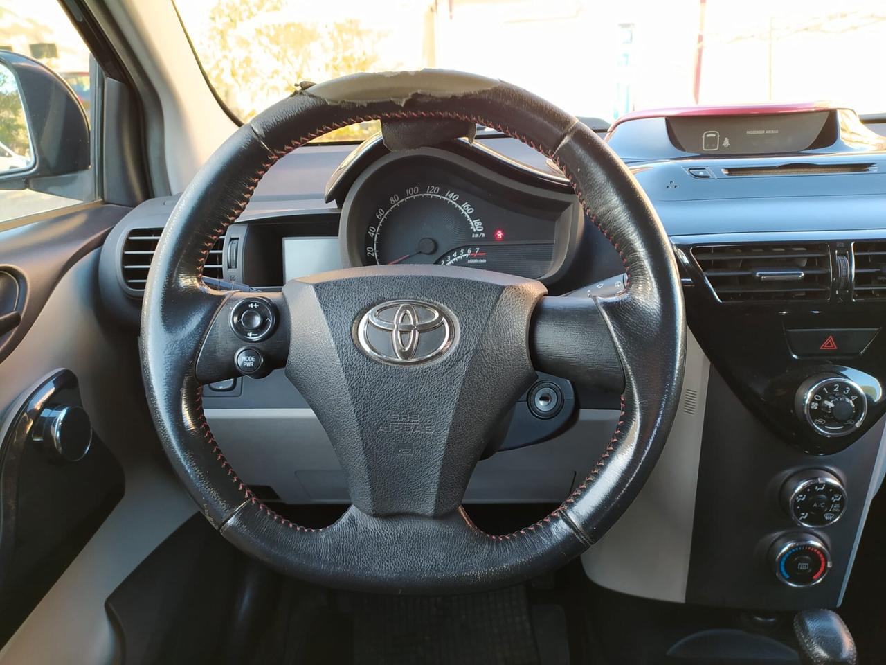 Toyota iQ 1.0