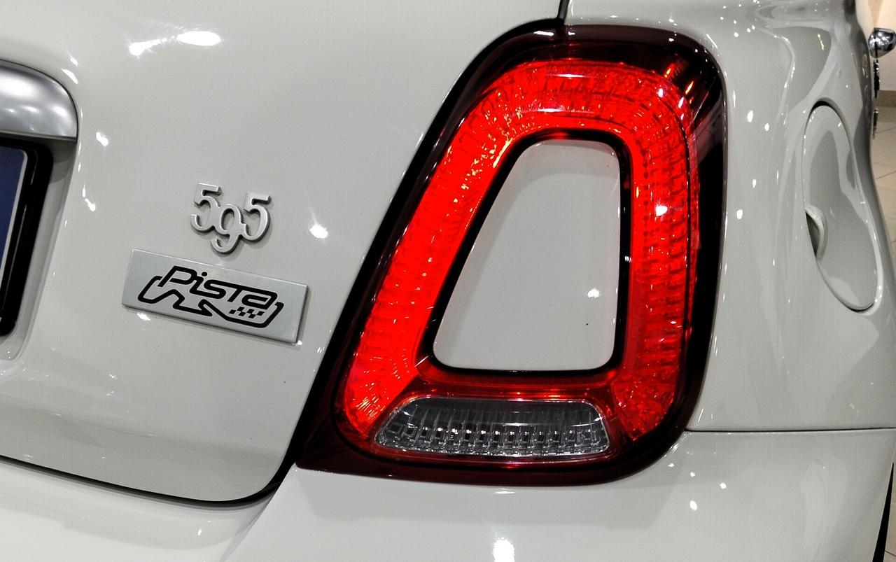 Abarth 595 1.4 Turbo T-Jet 160 CV Pista