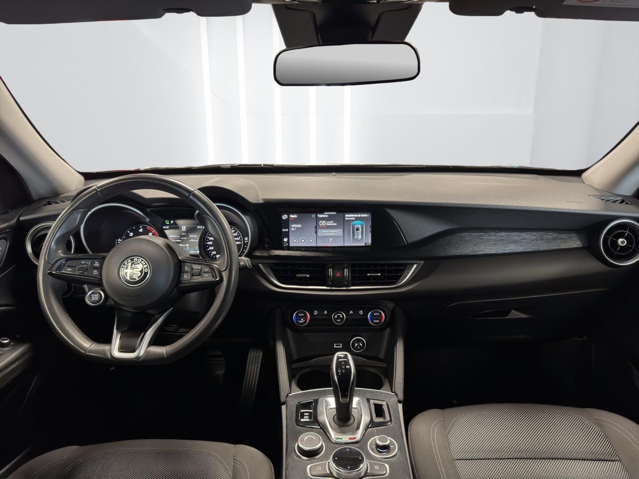 Alfa Romeo Stelvio 2.2 t Business rwd 160cv auto