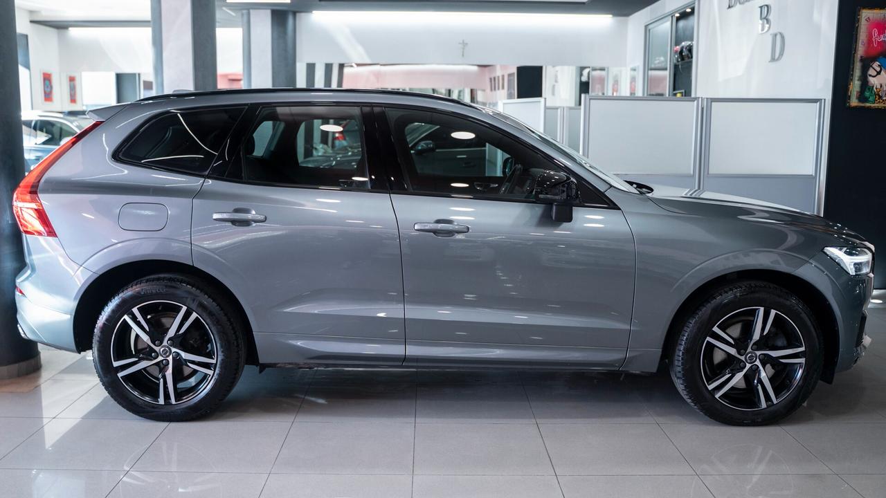 Volvo XC60 B4 2.0 AWD R DESIGN AUTO XENO PELLE NAVI FULL OPTI