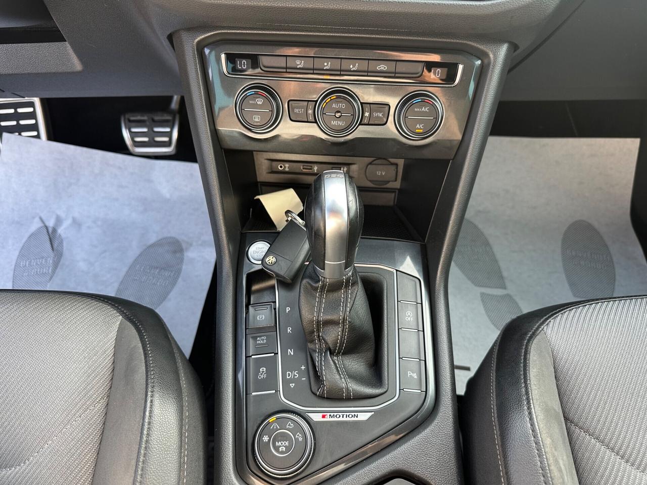 Volkswagen Tiguan 2.0 TDI DSG 4MOTION R-Line UNICO PROPRIETARIO