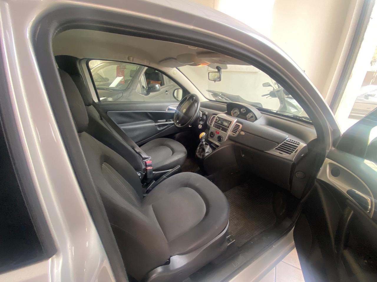 Lancia Ypsilon 1.4 Platinum Ecochic GPL