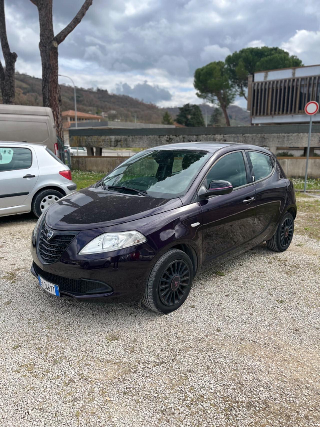 Lancia Ypsilon 1.3 Multijet 110000 km PARI AL NUOVO