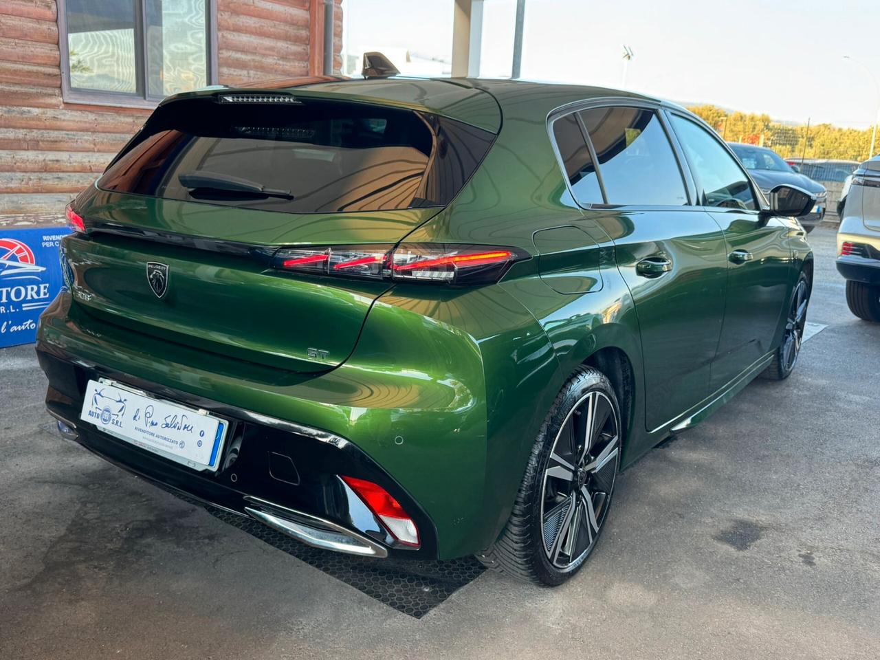 Peugeot 308 BlueHDi 130 S&S EAT8 GT