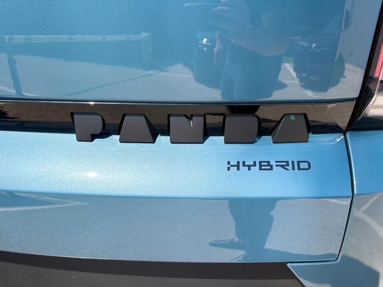NEW Fiat Grande Panda 1.2 Hybrid 110 CV S&S LA PRIMA AUTOMATIC