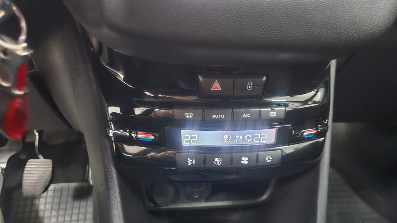 Peugeot 208 1.4 HDi 68 CV 5 porte Allure